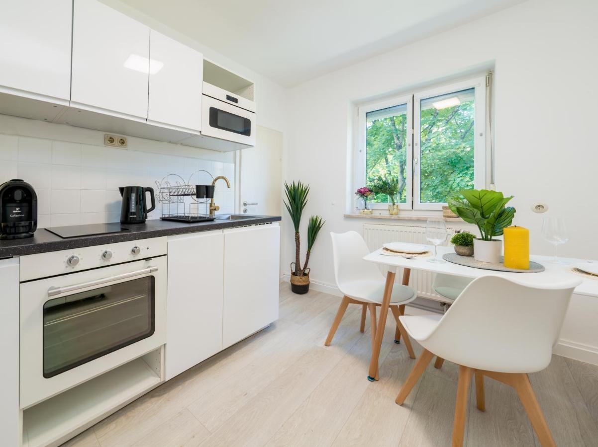 Eg Links-Wunderschoene 70M Grosse 2-Zimmer City Wohnung Naehe Salzburg Freilassing Exterior photo